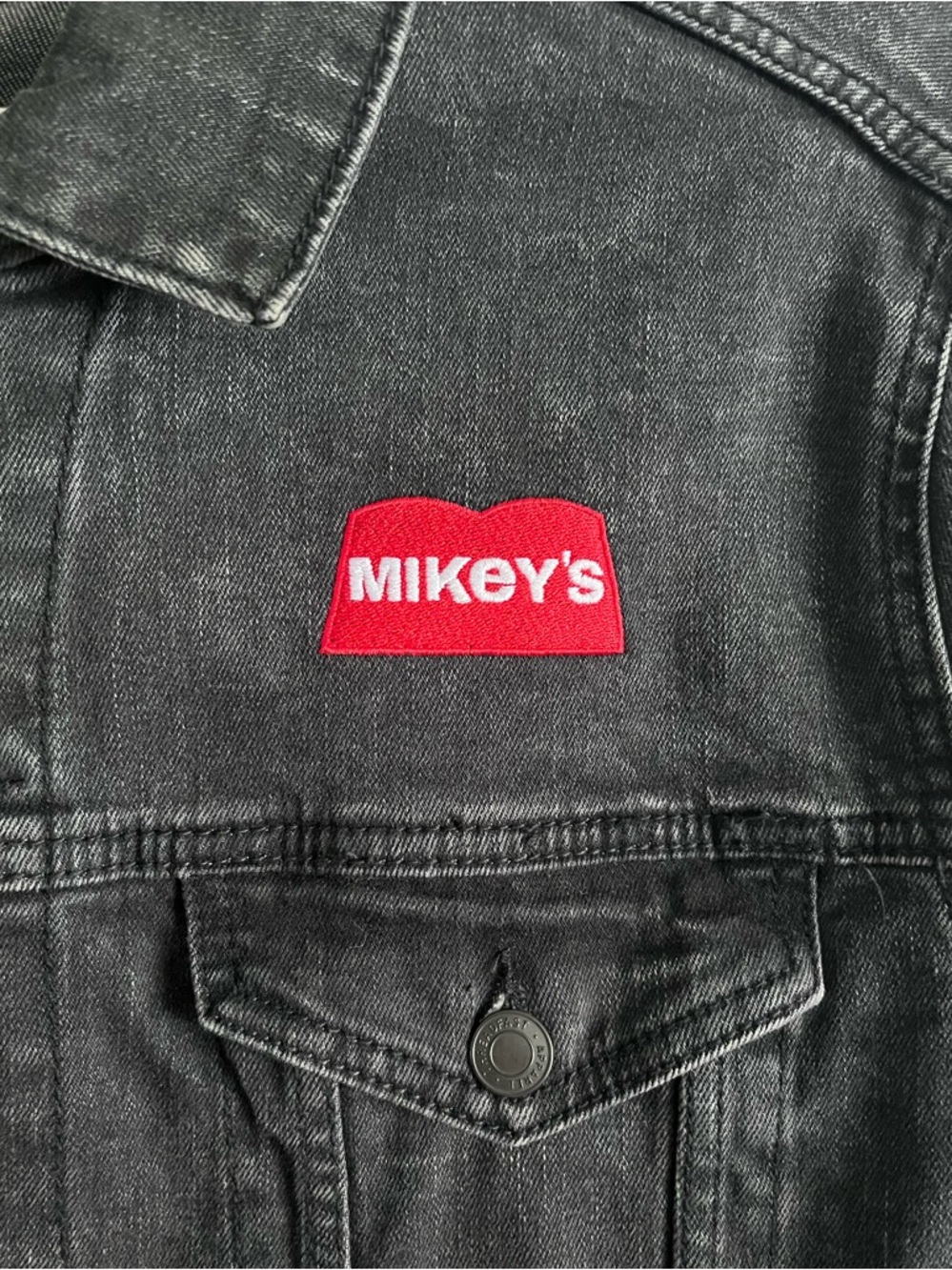 Mikey’s Regular Fit Denim Trucker Jacket - M - Picture 2 of 8
